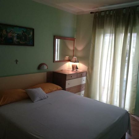 Guest House Tonica 克尔克 外观 照片