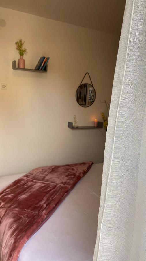 Guest House Tonica 克尔克 外观 照片
