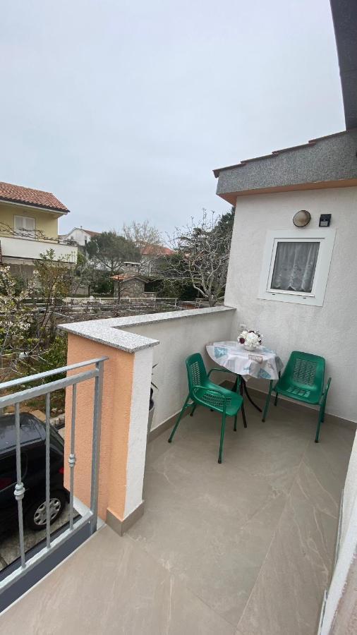 Guest House Tonica 克尔克 外观 照片