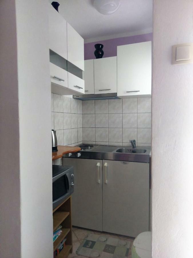 Guest House Tonica 克尔克 外观 照片